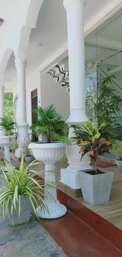 French Garden Resort Упувели Екстериор снимка