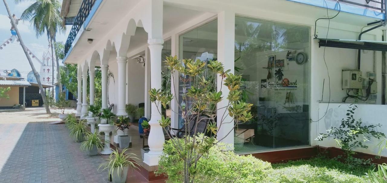 French Garden Resort Упувели Екстериор снимка